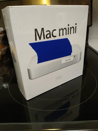 Mac mini new in - in, box
